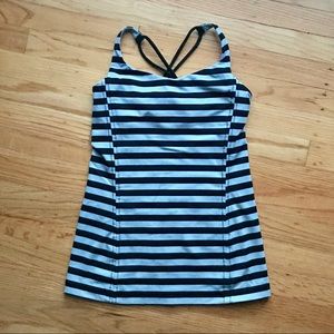 Lululemon free to be tank Sz 4